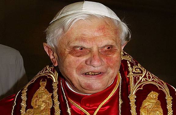 C:\Users\Fujitsu\Desktop\Filmy\Vatik�n\evil_popes.jpg